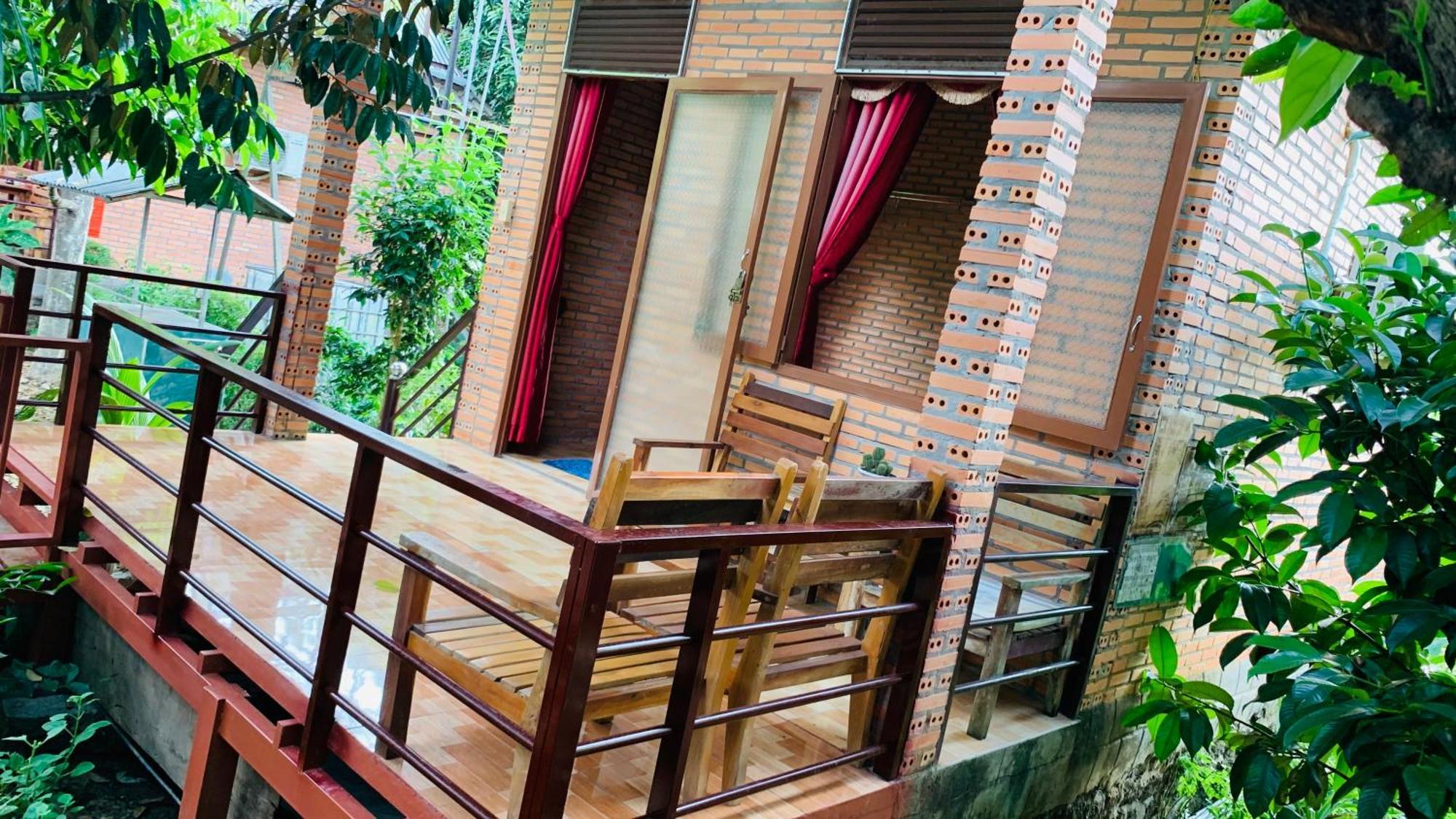 Gibbon Singing Home Stay Quan Tom ภายนอก รูปภาพ