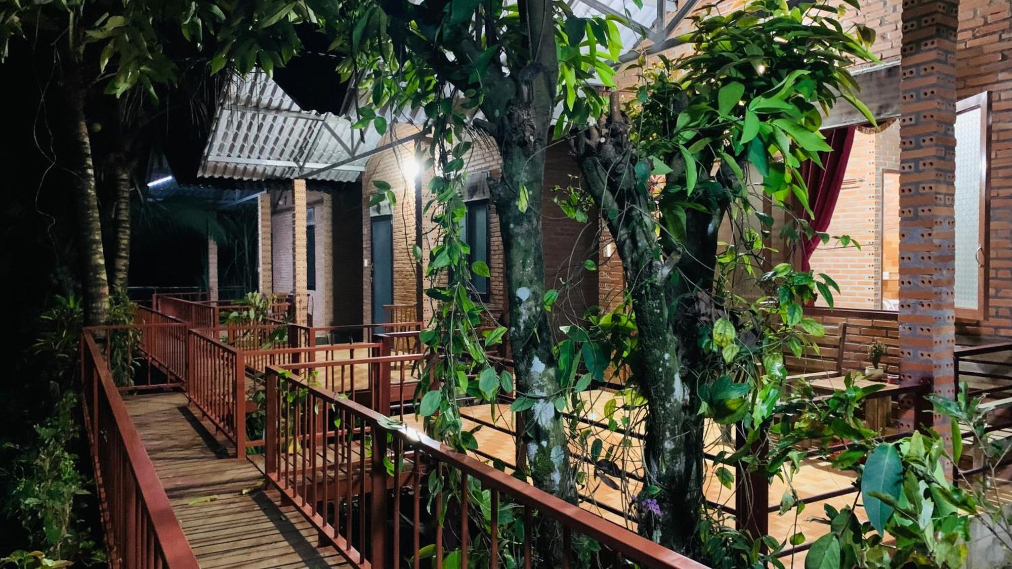 Gibbon Singing Home Stay Quan Tom ภายนอก รูปภาพ